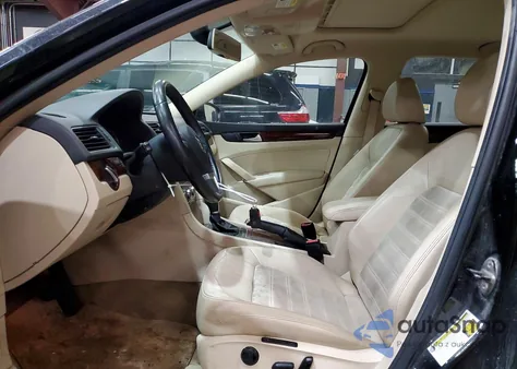 2012 Volkswagen Passat Sel z USA, uszkodzony, nr VIN 1VWCN7A3XCC002841